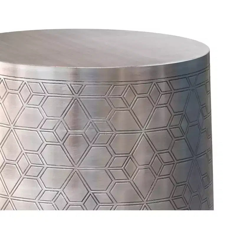 Table d'appoint en métal Jean 15 po de large à motif géométrique bohème, assemblée