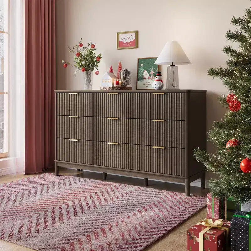 LINSY HOME commode cannelée 9 tiroirs pour chambre, grand chiffonnier mid-century moderne avec poignées métalliques dorées, commodes larges en bois bohème