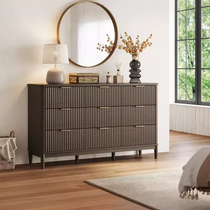 LINSY HOME commode cannelée 9 tiroirs pour chambre, grand chiffonnier mid-century moderne avec poignées métalliques dorées, commodes larges en bois bohème