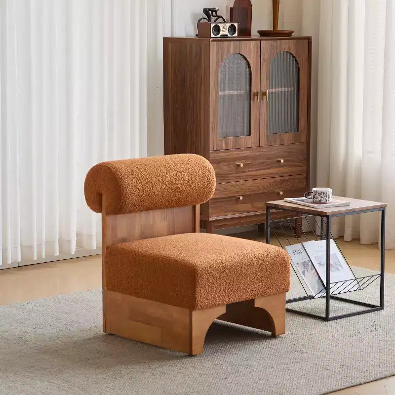 Chaise longue moderne en bouclette avec cadre en bois massif et dossier roulé, tapisserie douce, pour diverses pièces
