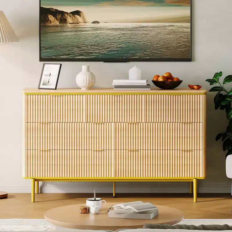 COZONY commode 7 tiroirs cannelée large 54, meuble de rangement moderne en bois au design incurvé et poignées métalliques pour chambre salon