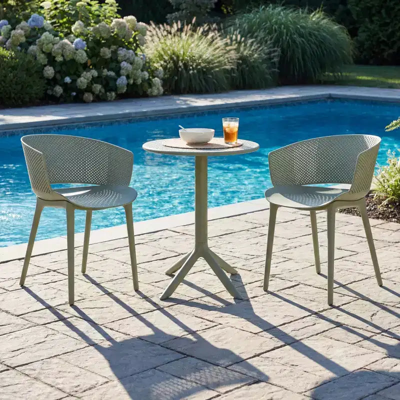 Ensemble de bistro 3 pièces Colette en plastique résistant aux intempéries Christopher Knight Home