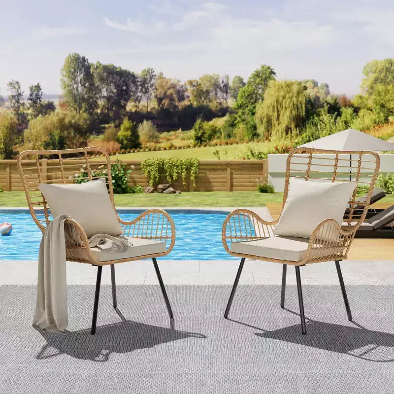 Lot de 2 chaises bohèmes en rotin, chaises de patio en osier tout temps avec coussins épais et oreillers pour piscine, patio, balcon, véranda, jardin et salon intérieur