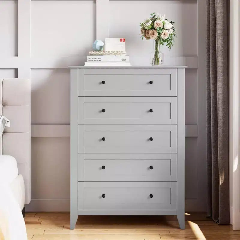 Commode 5 tiroirs pour chambre - haut coffre moderne en bois avec tiroirs profonds et boutons métalliques pour entrée, couloir