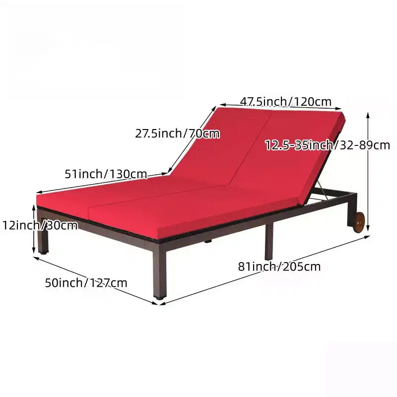 Gymax Chaise longue extérieure en rotin 2 places, lit de jour double en résine tressée inclinable avec dossier réglable 5 positions, roues et coussin moelleux, blanc cassé/rouge