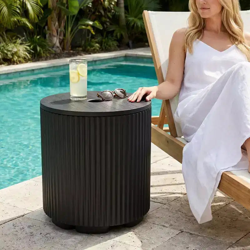 NAYSAYE Table d'appoint à parasol - table de patio extérieure avec trou pour parasol, table basse moderne de bord de piscine pour porche, pique-nique et jardin, montage facile