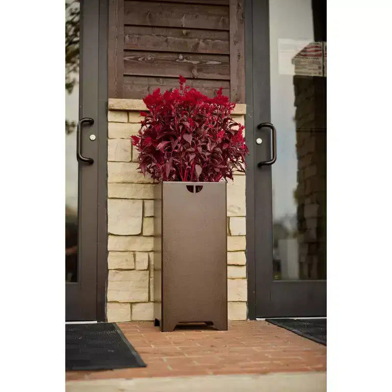 Jardinière moderne sur socle Tarter 30 po x 13,5 po x 13,5 po en acier pour l'extérieur