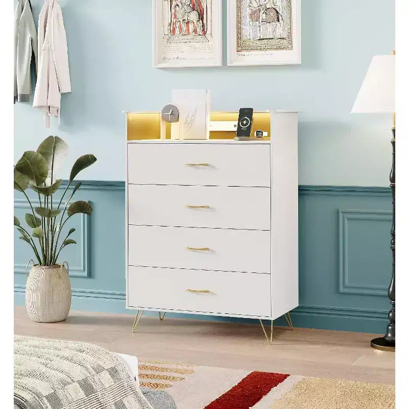 Commode avec station de recharge, commode haute 4 tiroirs en bois, grand meuble de rangement pour chambre, salon ou placard