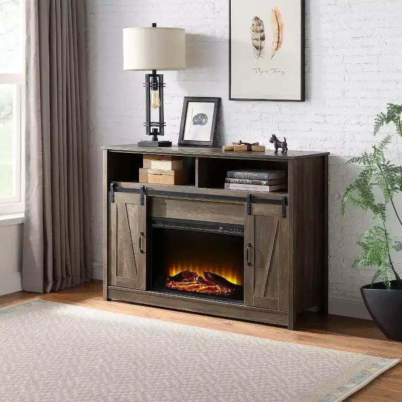Foyer finition chêne rustique avec étagère de rangement