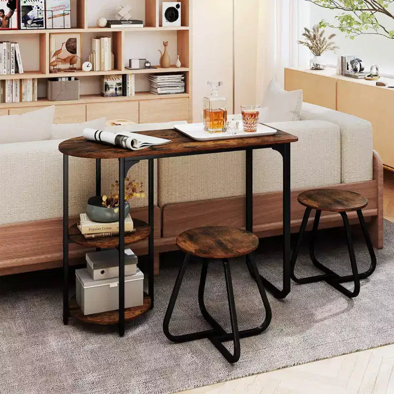 Ensemble table à manger 3 pcs Costway, table de cuisine en bois et métal et 2 tabourets avec étagères de rangement, brun rustique+noir/blanc+doré