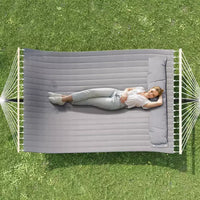 Grand hamac double avec support en acier robuste, hamac en tissu matelassé avec oreiller et corde épaisse, hamac portable et durable pour patio extérieur