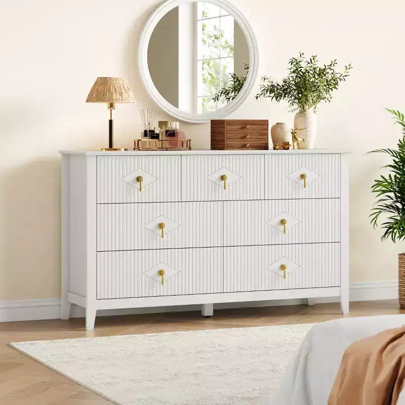 Commode flûtée moderne de 54 po de large, 7 tiroirs, en bois avec poignée en métal, organisateur de rangement pour chambre, salon et couloir