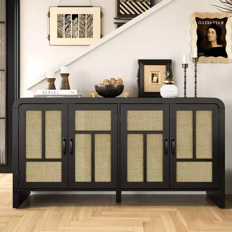 Buffet 4 portes en rotin noir, bahut bohème avec étagères réglables, accent bois pour salle à manger et salon