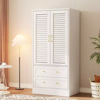 Armoire-penderie à persiennes GustoWave 65 po, penderie en bois avec 2 portes et 2 tiroirs, tringle de rangement pour chambre