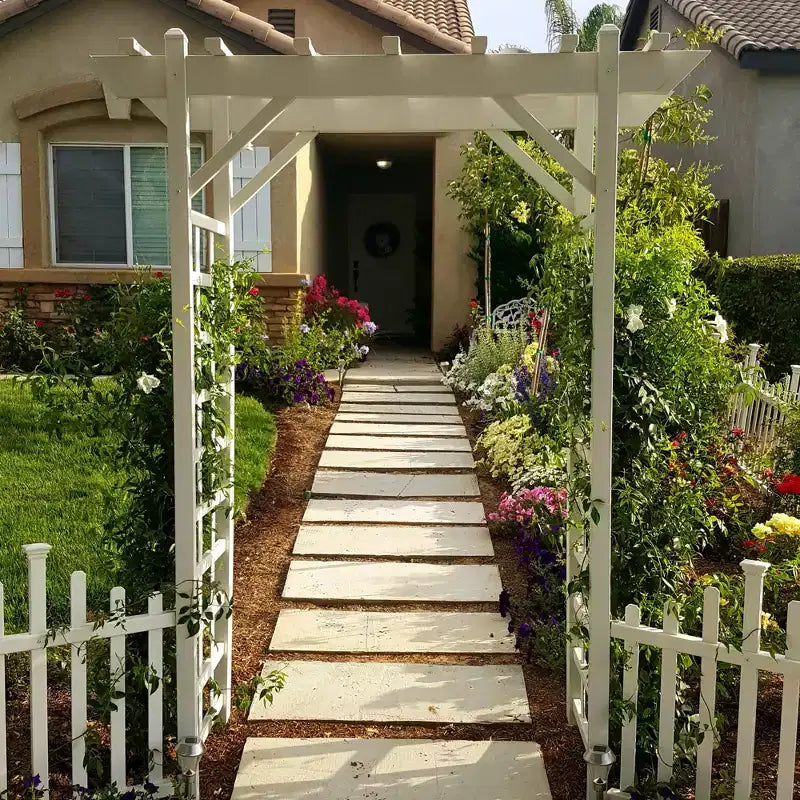 Arche de jardin Dura-Trel Elmwood, 57 x 84 pouces, en PVC, pour terrasse, décoration de cadre extérieur ou treillis pour plantes grimpantes, blanc