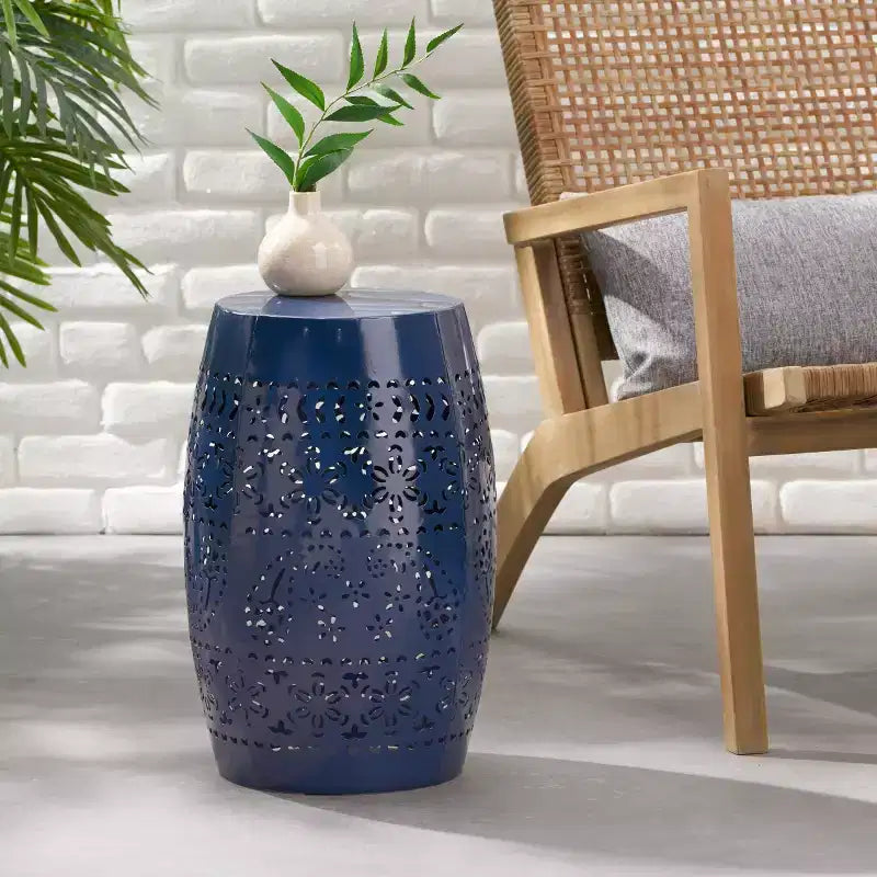 Table d'appoint en metal d'extérieur et d'interieur avec design ajoure en dentelle, table d'appoint tonneau pour patio, jardin et salon, sans montage requis - Panipeachy