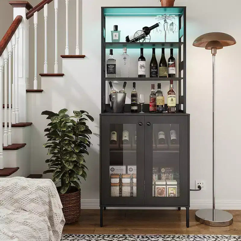 Meuble bar à café haut 67 avec éclairage LED RGB synchronisé à la musique et prise de courant - étagère de boulanger de cuisine avec portes vitrées et étagères réglables
