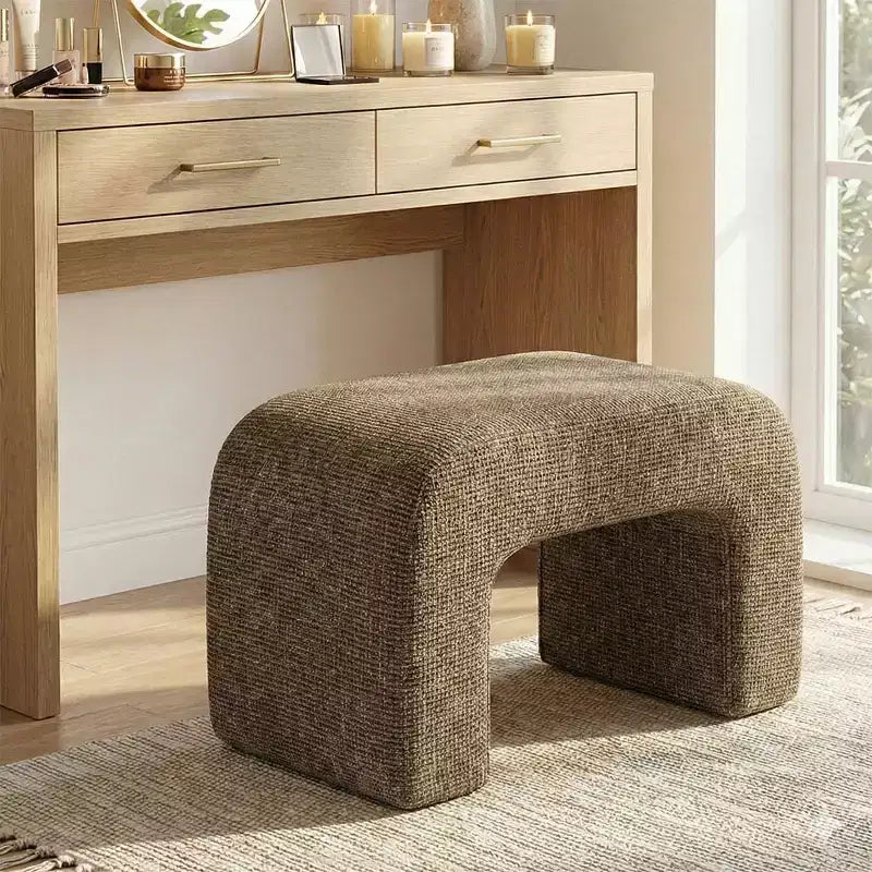 Banc rembourré moderne 29, assise d'appoint moelleuse pour petits espaces, repose-pieds ou tabouret de coiffeuse, assise moderne pour salon - Panipeachy
