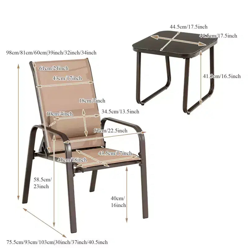 Ensemble bistro d'extérieur 3 pièces Gymax avec chaises empilables à dossier et appuie-tête réglables et table basse en verre trempé Noir/Marron