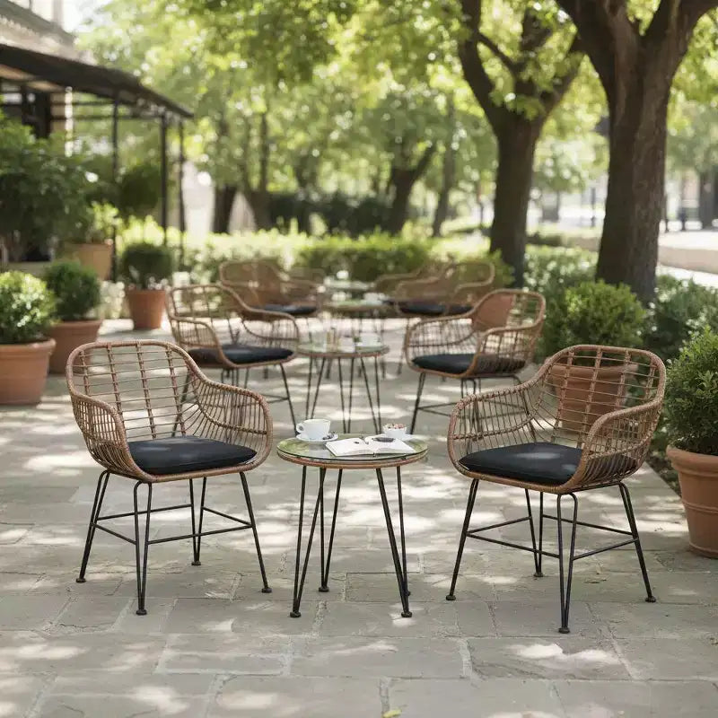Gymax Ensemble de conversation 3 pièces pour patio, fauteuils d'extérieur en rotin PE avec coussins moelleux et table basse ronde en verre trempé Bleu marine/Gris/Noir