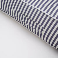 Sunnylife : Chaise flottante Luxe - Marine Navy Stripe - lounge de piscine gonflable