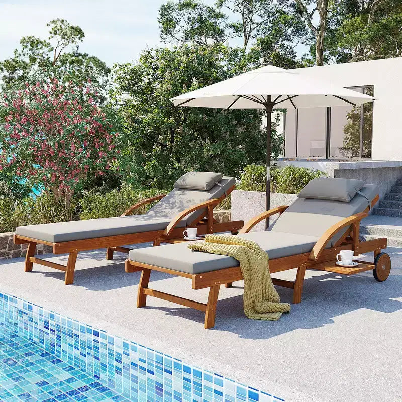 Whisen Chaise longue d'extérieur 77,5, chaise longue de patio, chaise longue de piscine avec cadre en bois d'acacia, dossier reglable, roues, retractable