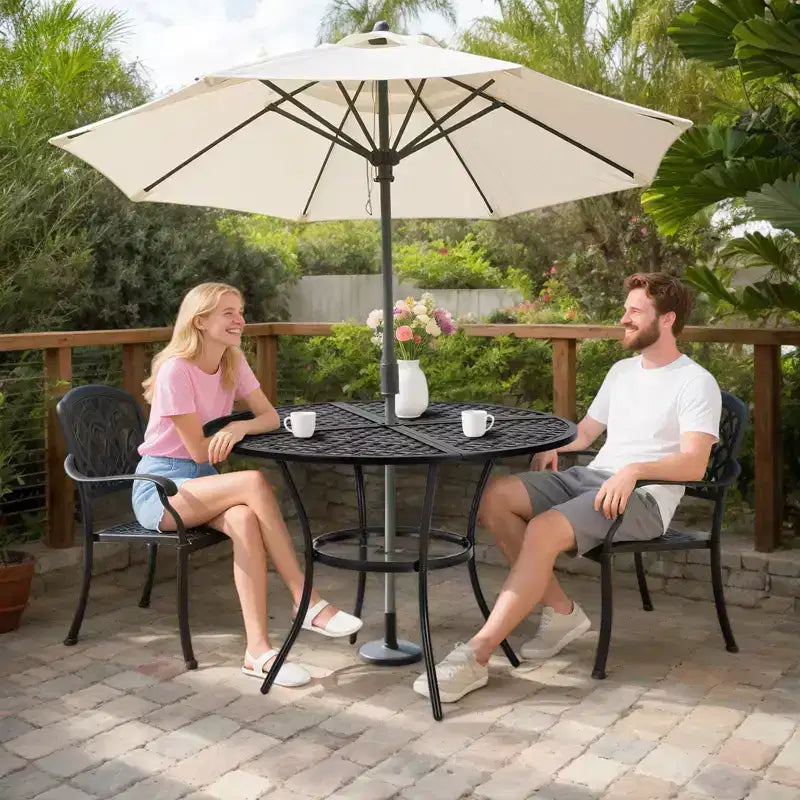 Karl Home | Table de patio ronde en metal