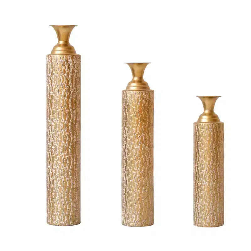 NAYSAYE Vases Décoratifs en Métal 3 Pièces, Motif Vigne Vieilli pour Centres de Table Élégants, Or Antique, 21.02*7.99*35.98