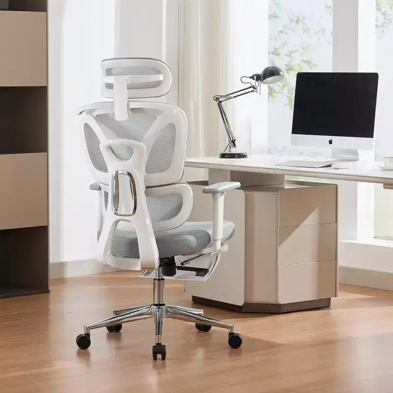 Fauteuil de bureau ergonomique en maille avec support lombaire réglable, appui-tête et repose-pieds, accoudoirs 3D, chaise pivotante pour utilisateurs corpulents