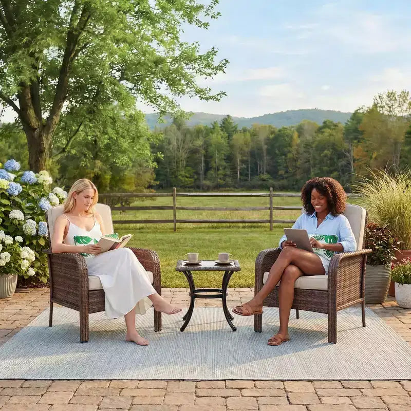 Lot de 2 chaises modernes en résine tressée - Mobilier d'extérieur en rotin tout temps avec coussins, ensemble bistro de conversation de patio minimaliste pour décor de balcon et terrasse