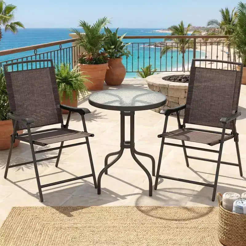 Gymax Ensemble bistro de terrasse d'extérieur 3 pièces avec table en verre trempé ondulé, 2 chaises pliantes à cadre en acier, patins réglables pour jardin, porche, cour