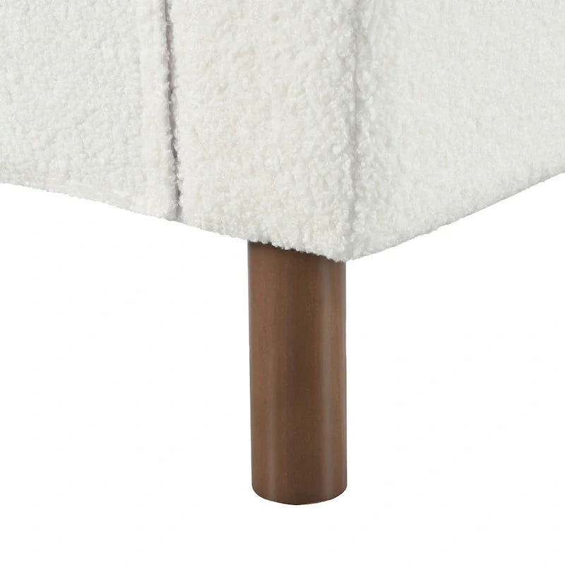 Fauteuil d'appoint rembourré blanc de 33,5 po avec pieds en noyer et accoudoir incurvé