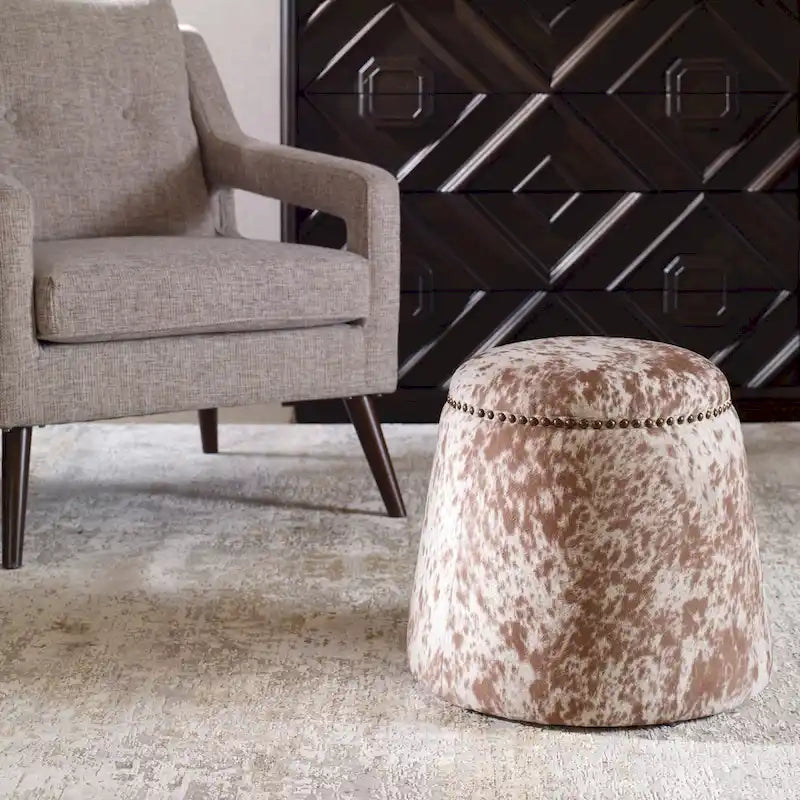 Pouf Repose-Pieds en Peau de Vache avec Clous Décoratifs - 17 - Marron et Blanc