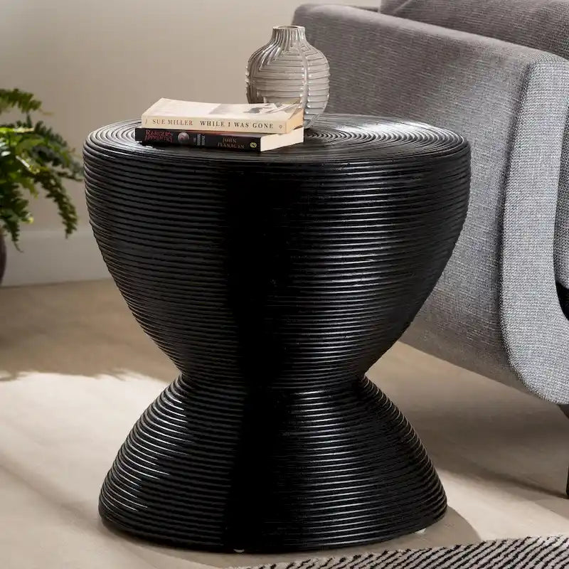 Table d'appoint Tokyo en rotin naturel stratifié - Table sablier au design sculptural, style bohème chic pour le salon