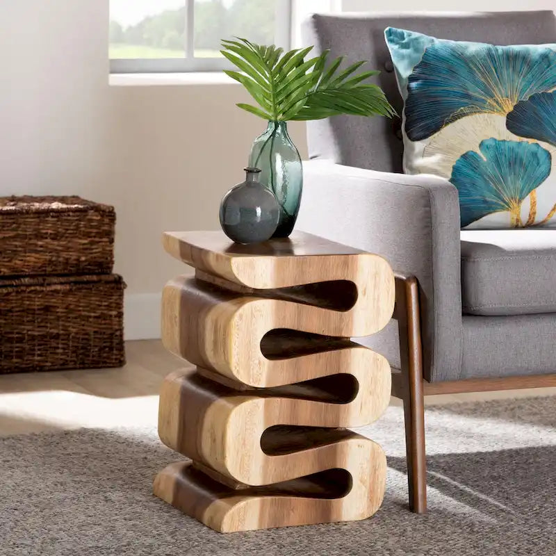Table d'appoint Eliada en bois de suar sculptée à la main - Table d'appoint sculpturale ondulée, style bohème moderne pour salon ou chambre à coucher