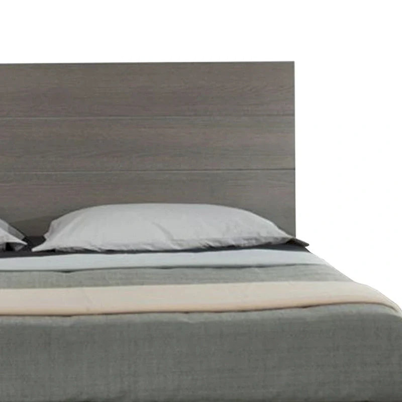 Lit plateforme Leen King Size, pieds en métal noir, tête de lit à panneaux gris
