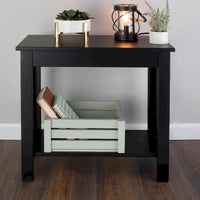 Petite table d'appoint étroite Lavish Home avec station de charge et étagère de rangement