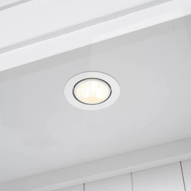 Bibliothèque haute polyvalente avec éclairage LED et multiples options de rangement pour la maison