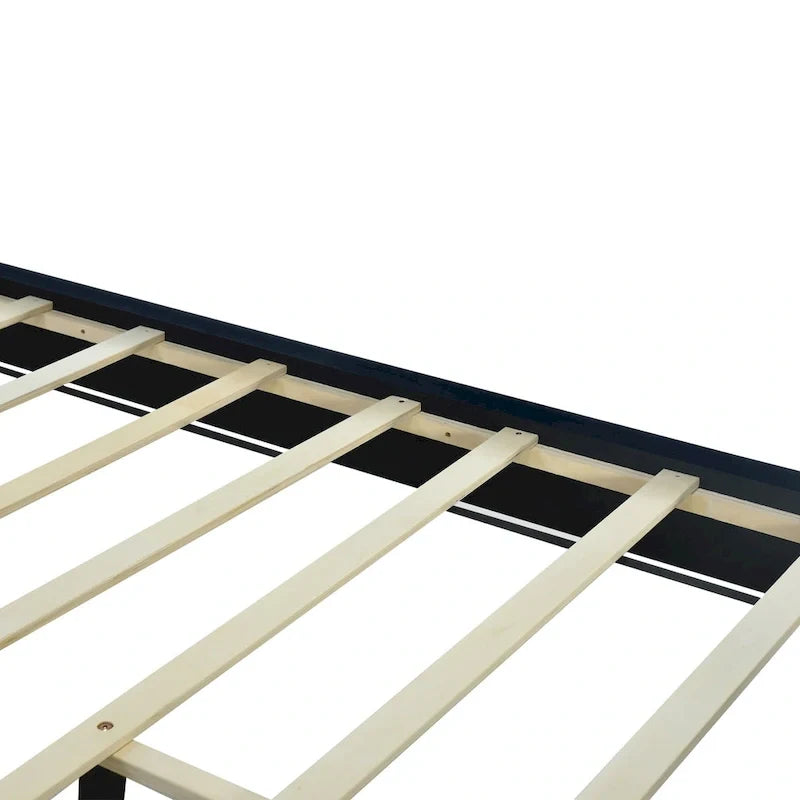 Lit plateforme rembourré Queen Size avec tête de lit capitonnée et cadre en fil métallique