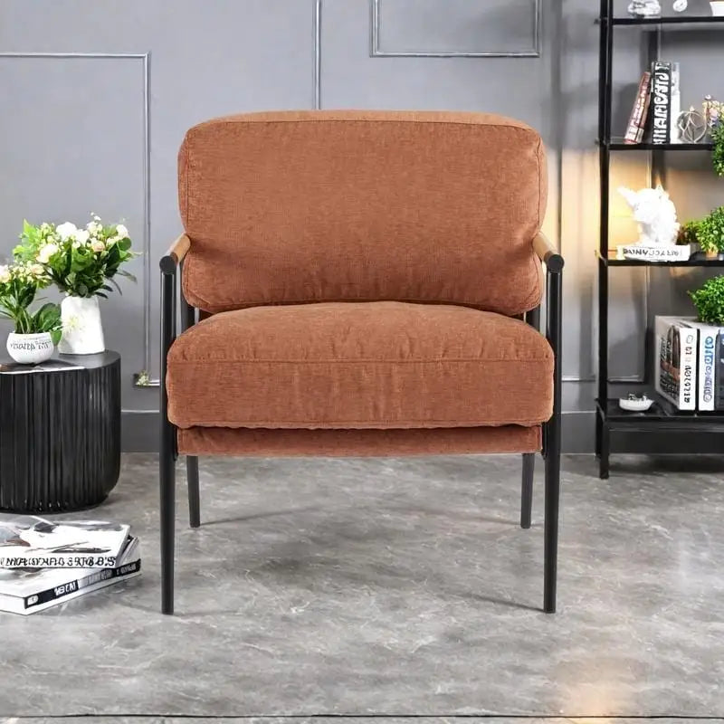 Fauteuil d'appoint en polyester avec cadre en métal et accoudoirs en bois