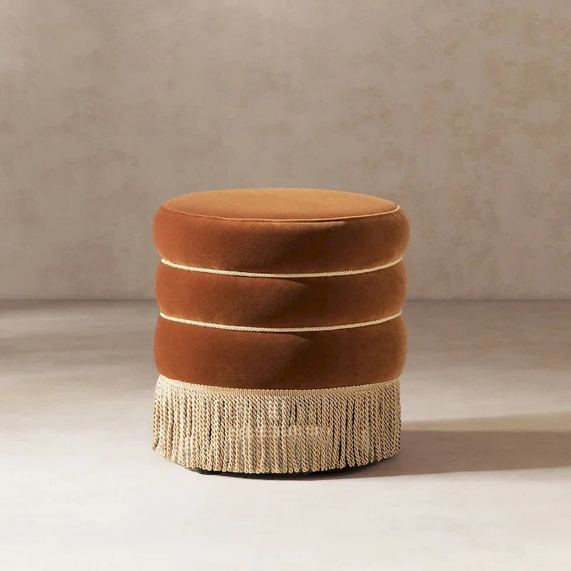 Pouf rond capitonné Edward 17,5 avec franges dorées