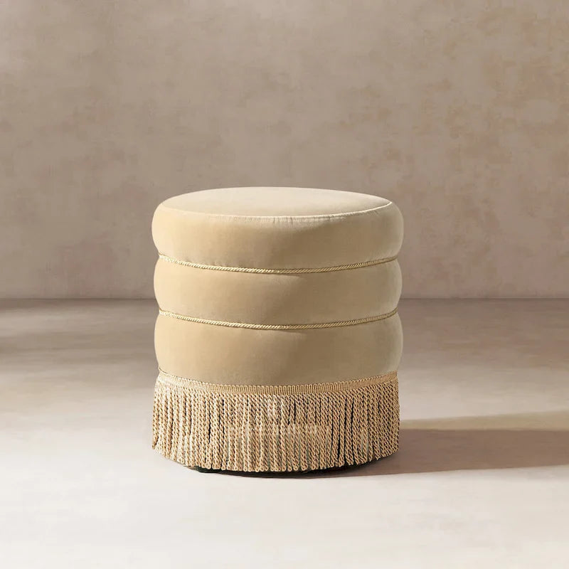 Pouf rond capitonné Edward 17,5 avec franges dorées