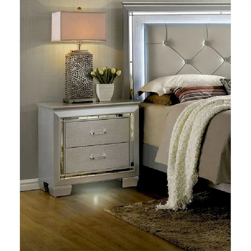 Table de chevet argentée 1 piece avec veilleuse LED