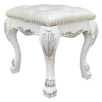 Fauteuil d'appoint Dresden II 20 po finition PU/blanc os - Acme Furniture : esprit romantique, dossier à oreilles champagne, garniture à clous