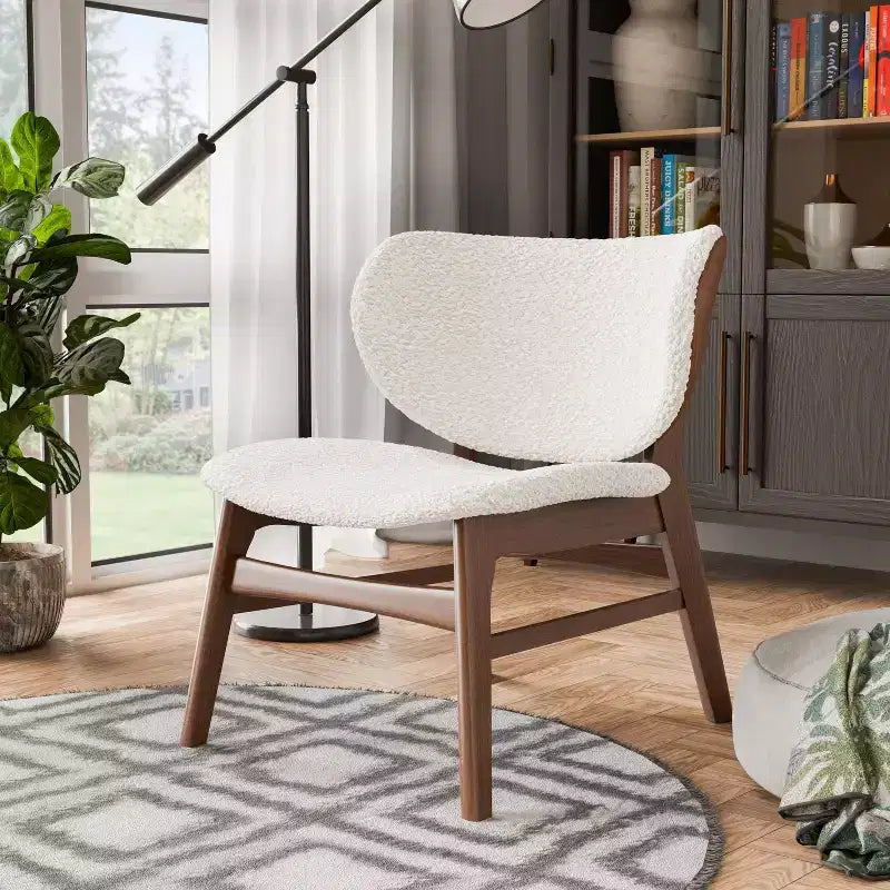 HOMES: Inside + Out Fauteuil d'appoint Mid-Century Modern Wingback Boucle River Run Noyer