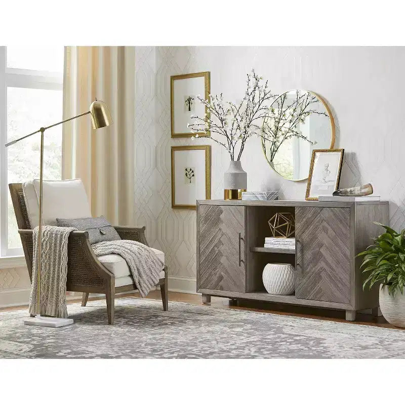 Meuble TV console Palisade pour téléviseurs jusqu'à 60" gris - Martin Furniture : motif chevron, quincaillerie en fer
