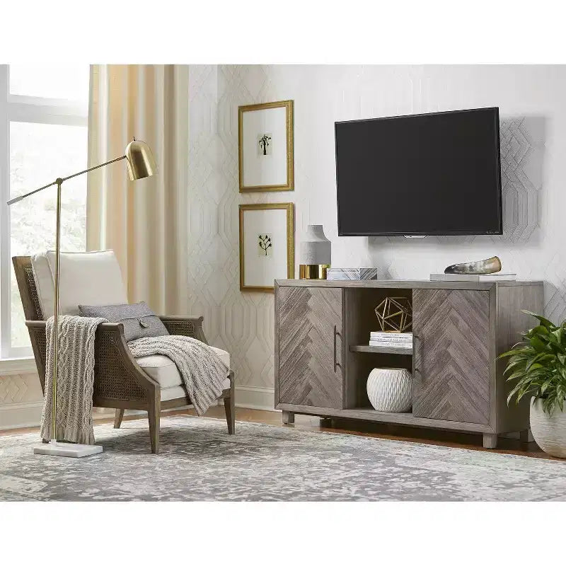 Meuble TV console Palisade pour téléviseurs jusqu'à 60" gris - Martin Furniture : motif chevron, quincaillerie en fer
