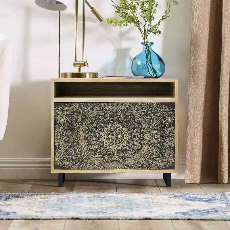 Armoire d'appoint bohème en manguier massif Kismire à motif sérigraphié naturel - HOMES: Inside + Out: Storage & Style