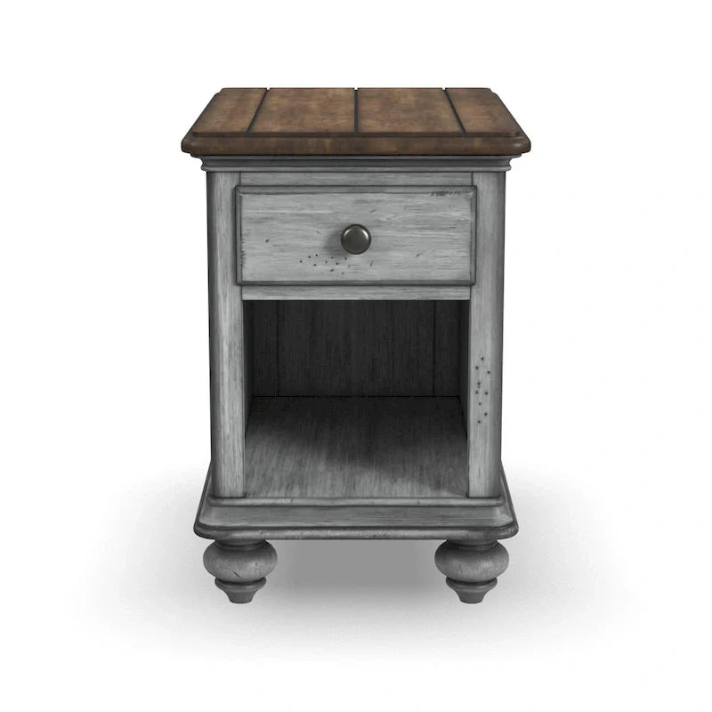 Table d'appoint Plymouth marron en bois par Flexsteel - 16 x 23 x 23