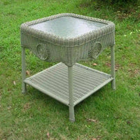 Table d'appoint en osier de résine Riviera de 18 pouces